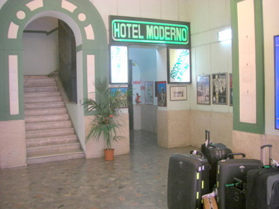 Floor Level, Hotel Moderno. Front Desk on Third Floor